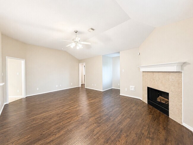 Building Photo - 1823 Strongs Ct
