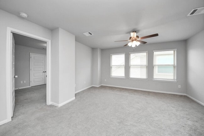 Building Photo - 3102 Trishelle Ct