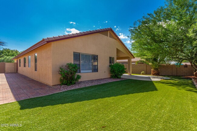 Building Photo - 12712 S 175th Dr