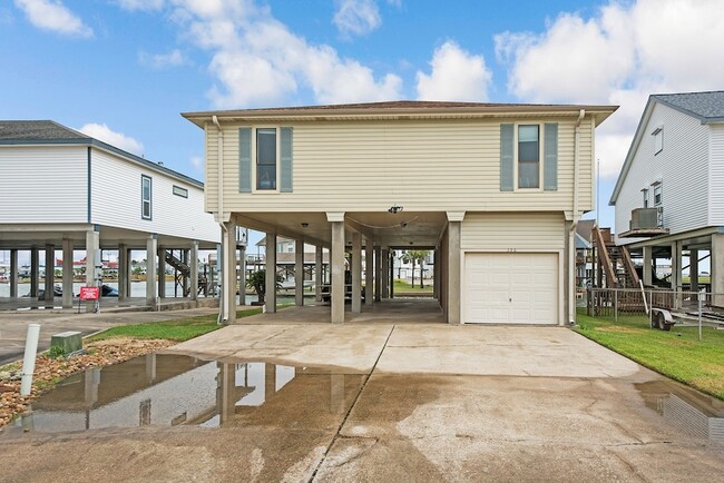 Building Photo - 336 Admiral Cir