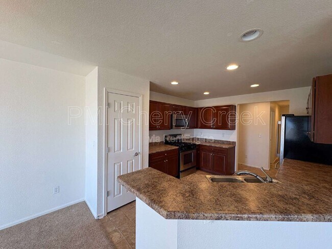 Building Photo - 12839 Mayfair Way
