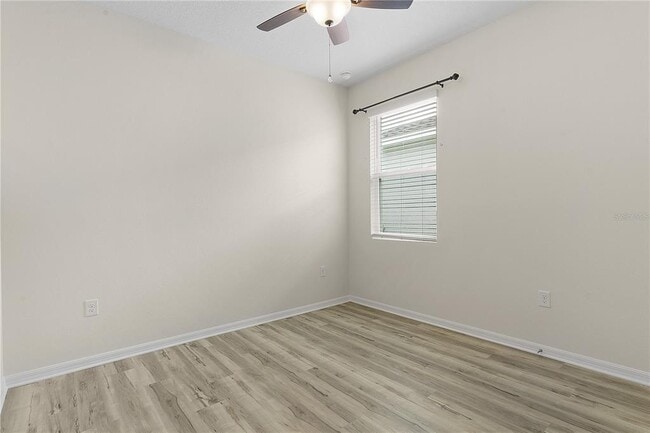 Building Photo - 5420 Sunshine Dr