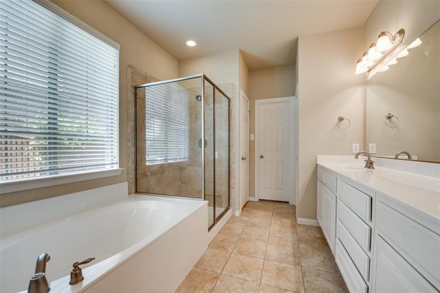 Building Photo - 6072 Wallis Dr