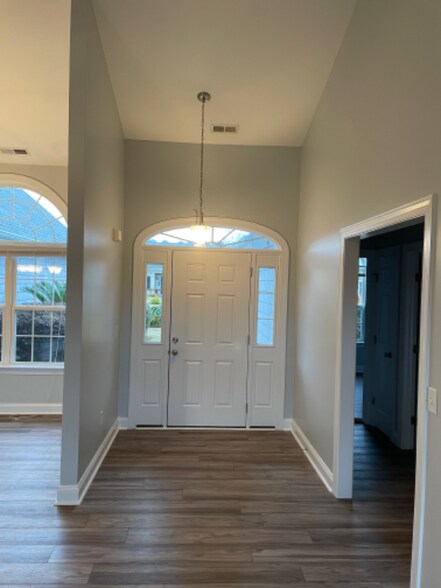 Building Photo - 4954 Summerswell Ln