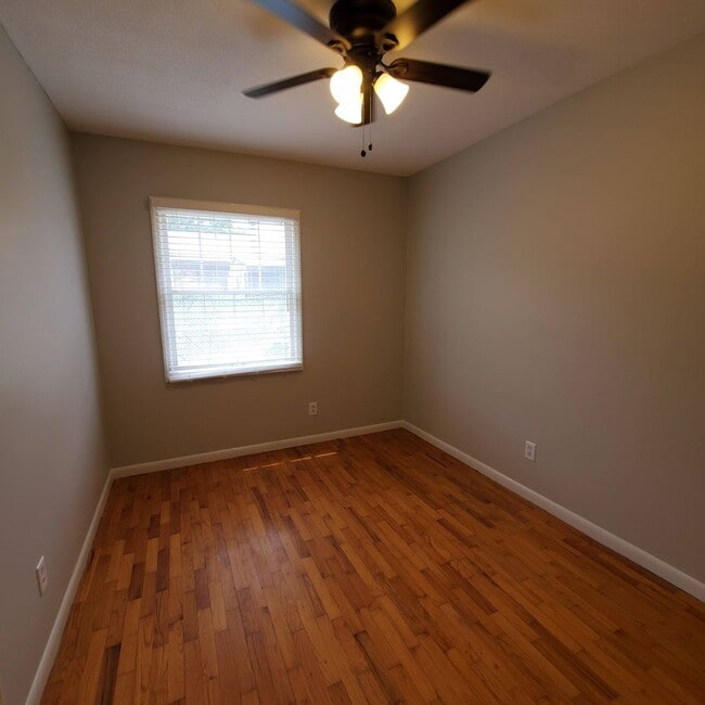 Building Photo - Modern Comforts and Serene Living: Your Ideal Rental Home in Valdosta, Georgia