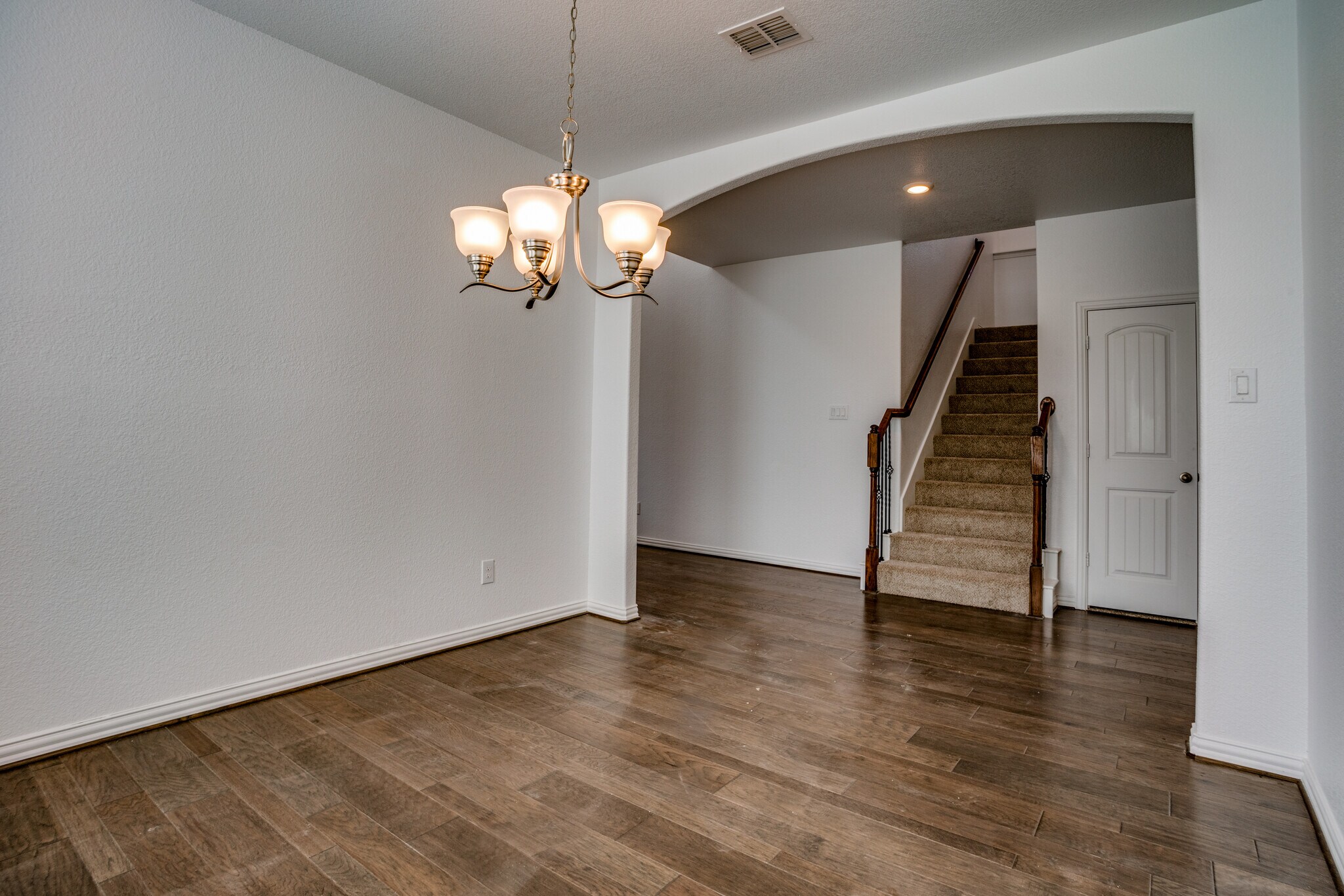 Building Photo - 4546 Frost Ave