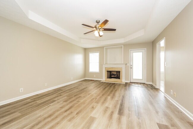 Building Photo - 1605 Dodd Trail