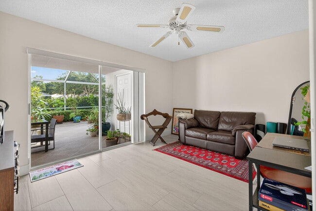 Building Photo - 502 Silverleaf Oak Ct
