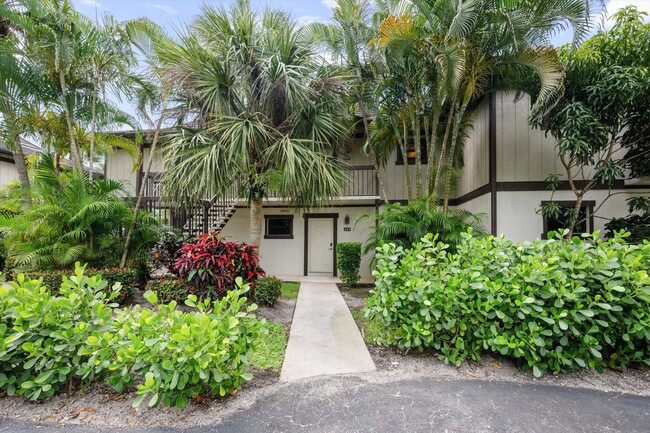 Primary Photo - 13334 Polo Club Rd
