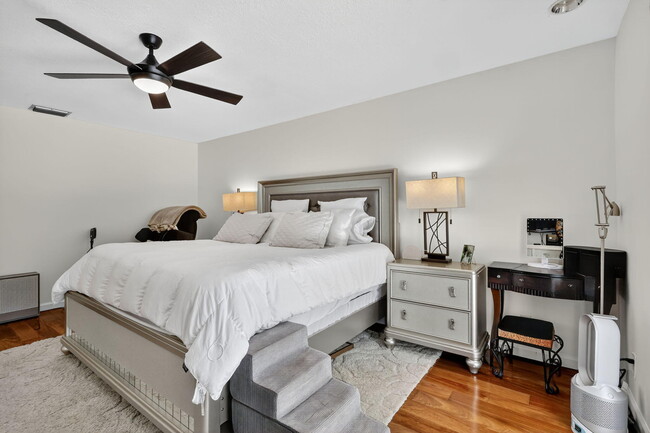Building Photo - 11294 Pine Valley Dr
