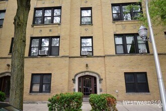 Building Photo - 6038 N Hermitage-3