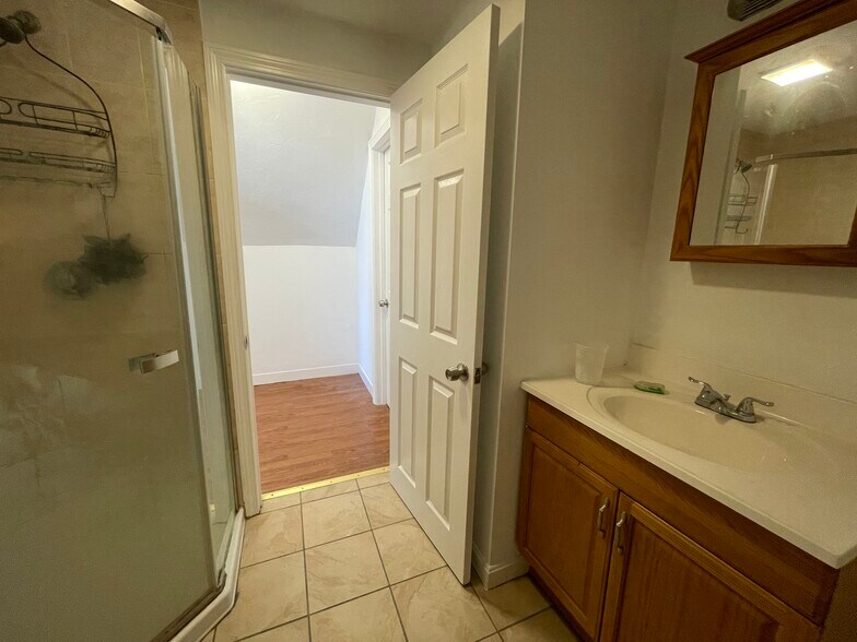 Building Photo - 78 Fremont St