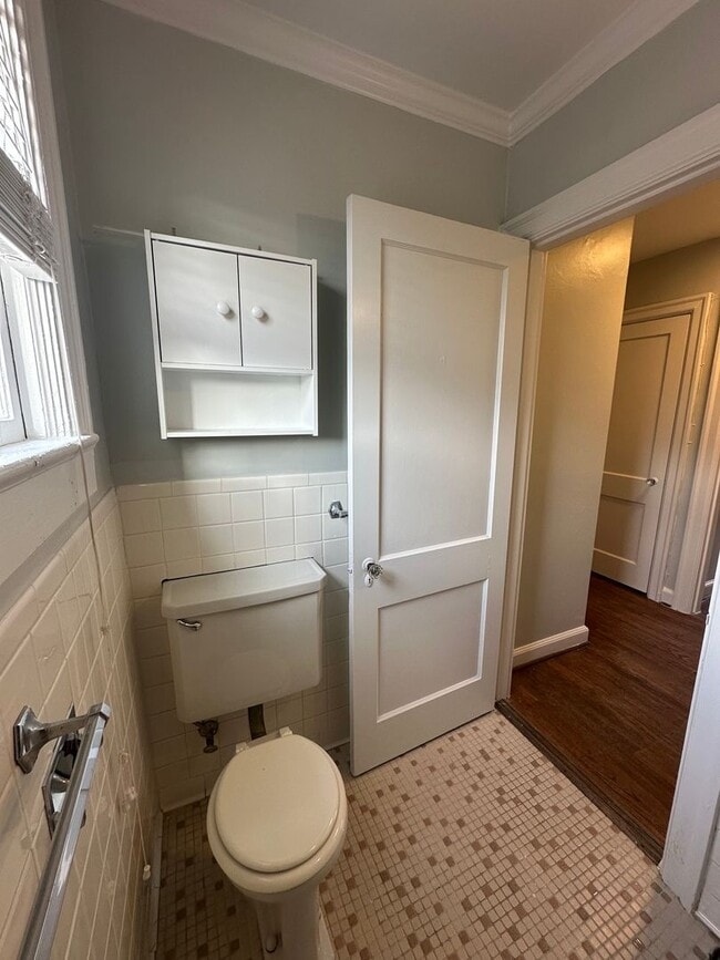 Building Photo - 2940 Oleander Dr