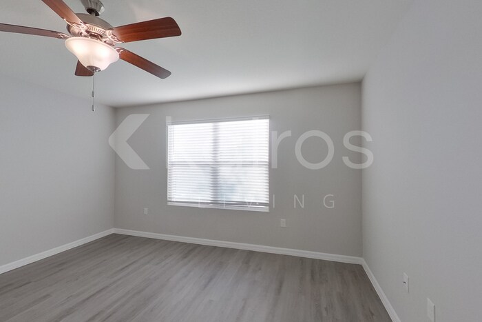 Building Photo - 8627 SW 43rd Ter