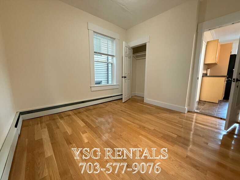 Building Photo - 34 Calumet St