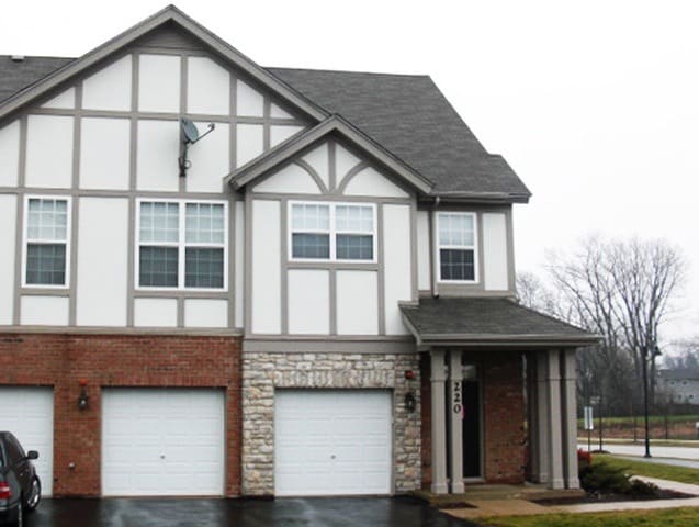 Building Photo - Lake Zurich Concord Village 2BR/2BA Awesome