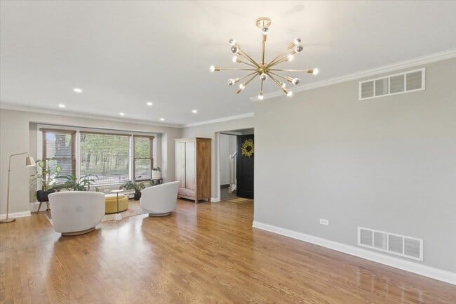 Building Photo - 3018 N Whipple St