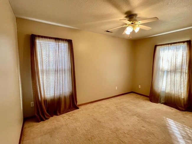 Building Photo - Cozy 3 Bedroom Ranch Home in Greenwood