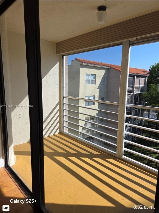 Building Photo - 1800 SW 81st Ave