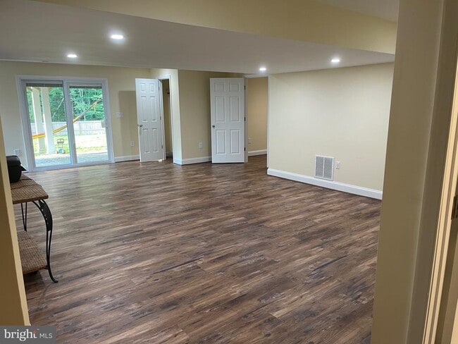 Building Photo - 3764 Wigan Dr