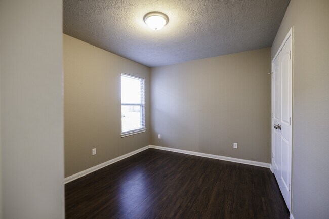 Building Photo - 2013 Arable Ct