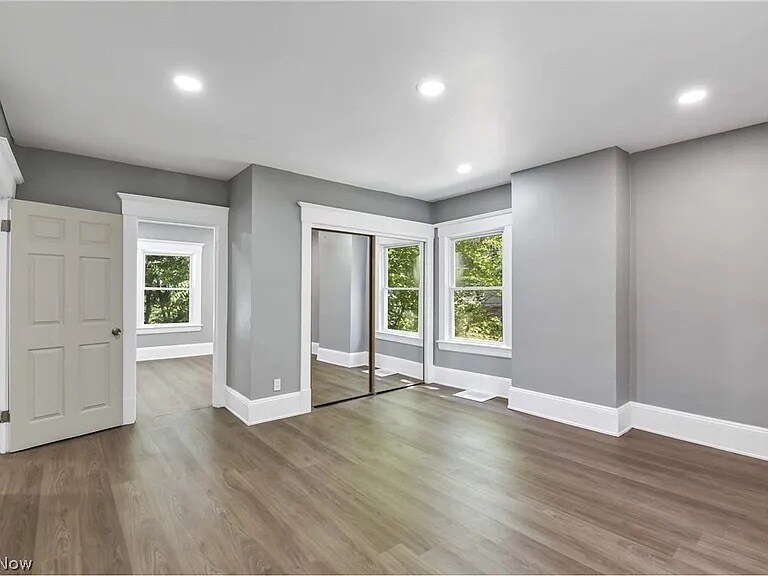 Building Photo - 2231 Bellfield Ave