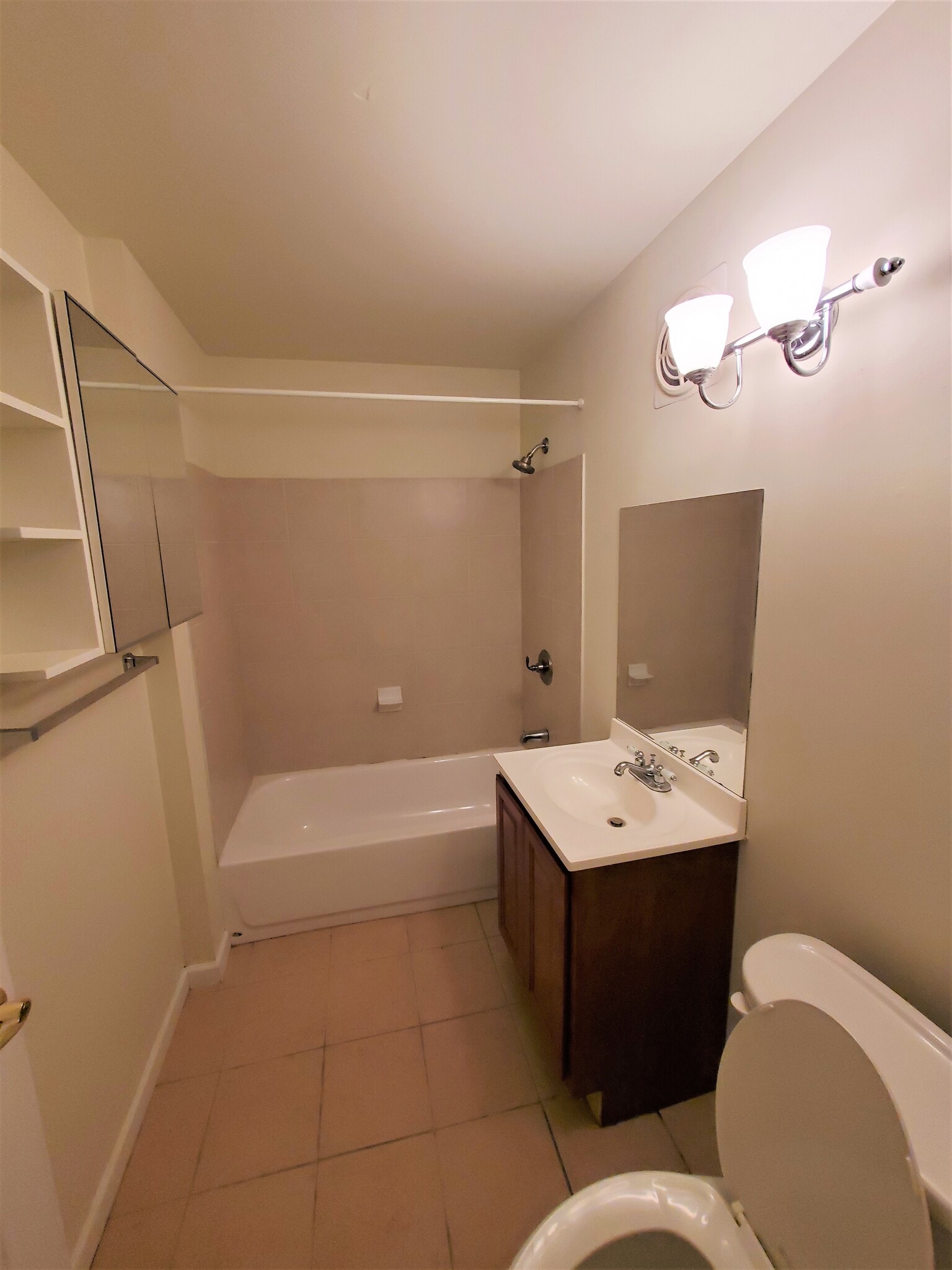 Building Photo - 1314 Walnut St