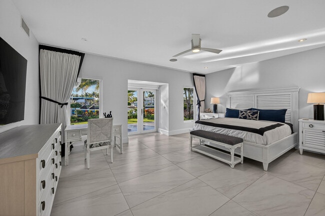 Building Photo - 3109 NE 42nd Ct