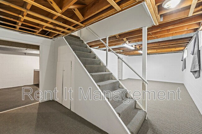 Building Photo - 3501 Redick Ave