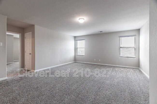 Building Photo - 940 Windflower