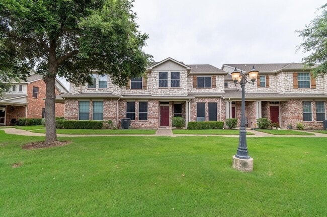 Building Photo - 2731 Olympic Park Dr