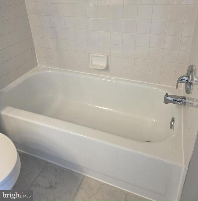 Building Photo - 12977 Abner Ave