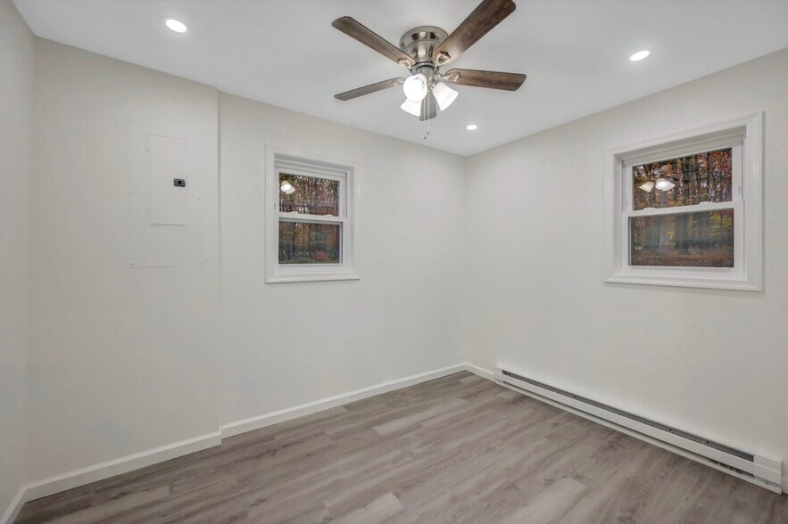 Building Photo - 752 Toll Rd