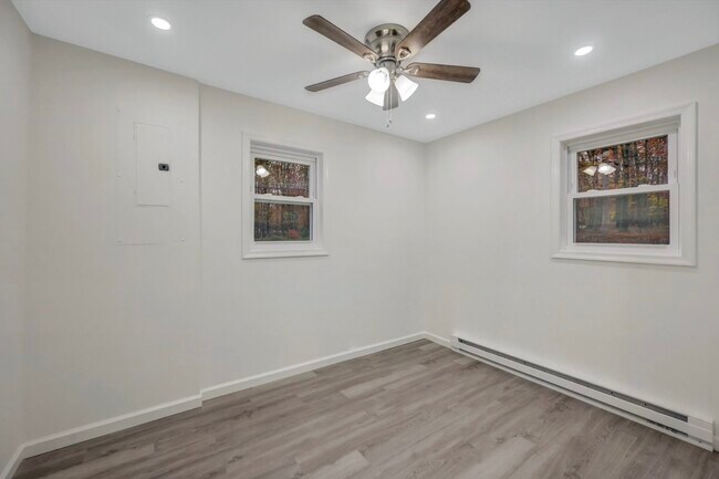 Building Photo - 752 Toll Rd