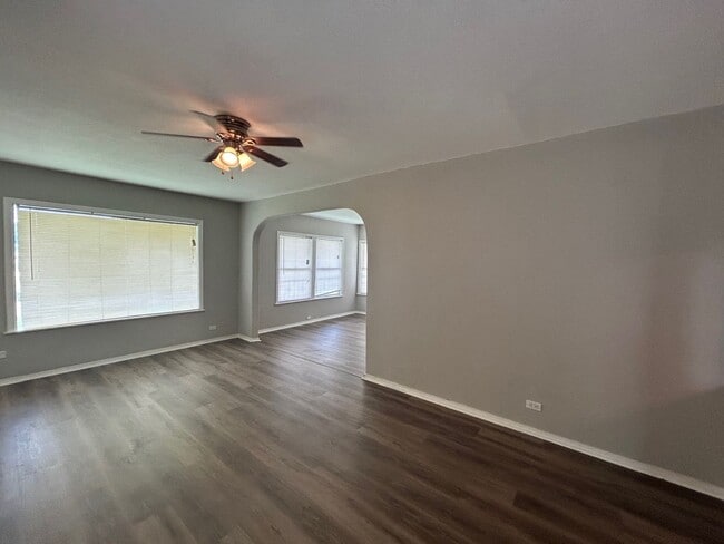 Building Photo - Remodeled unit with a Casita