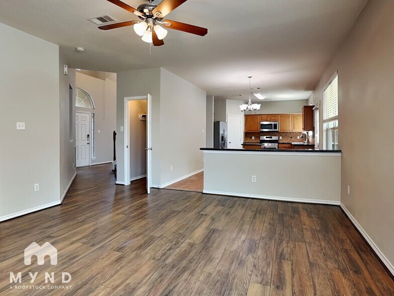 Building Photo - 32003 Ashton Ln