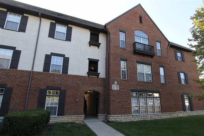 Building Photo - Manor of Craughwell Condo!
