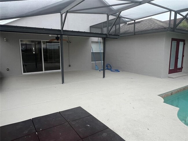 Building Photo - 1063 Bluegrass Dr