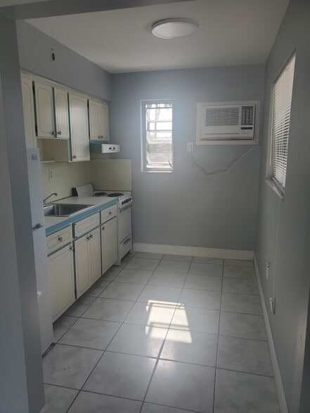 Kitchen - Vintage style - 1928 Taylor St