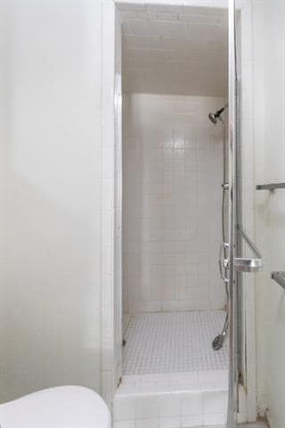 Building Photo - 4925 Greenslope Dr
