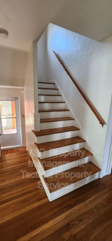 Building Photo - 21329 Lakeshore Blvd