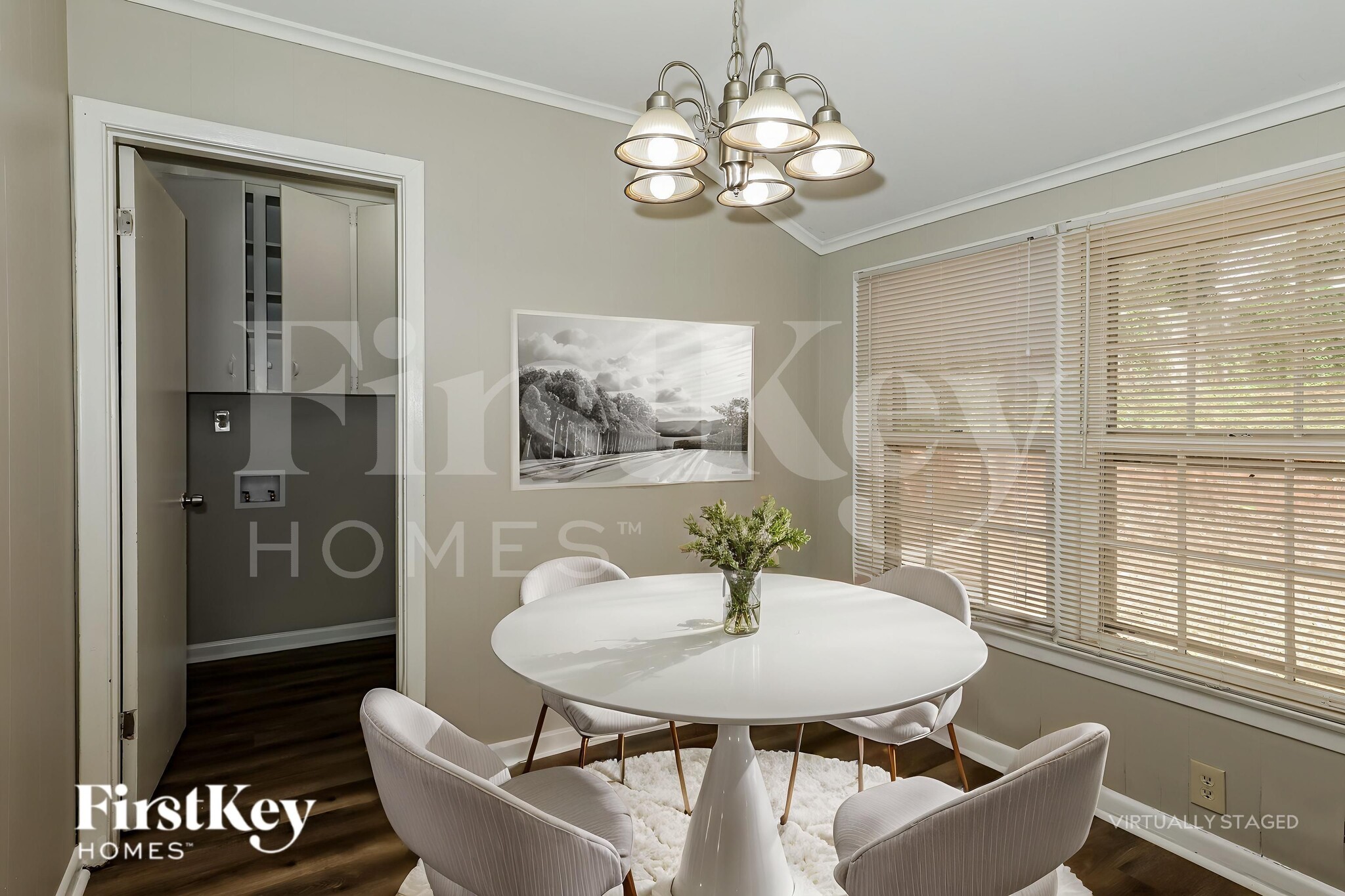 Building Photo - 3605 Carriage Way