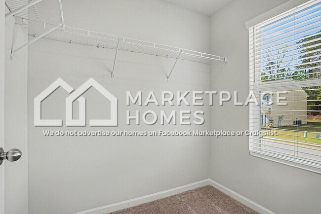 Building Photo - 274 Oakwood Dr NW