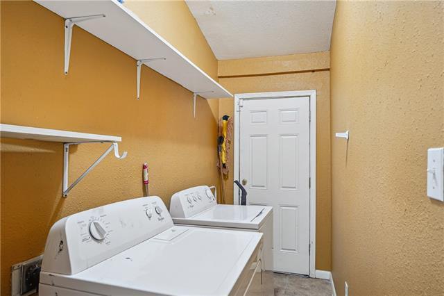 Building Photo - 1510 St Anthony St