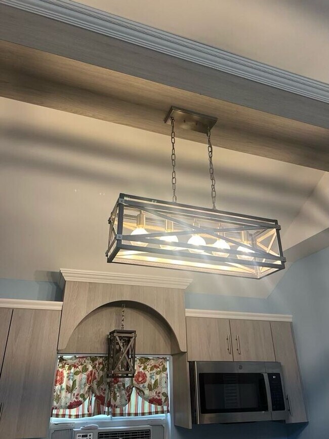 Building Photo - Tiny House for Rent