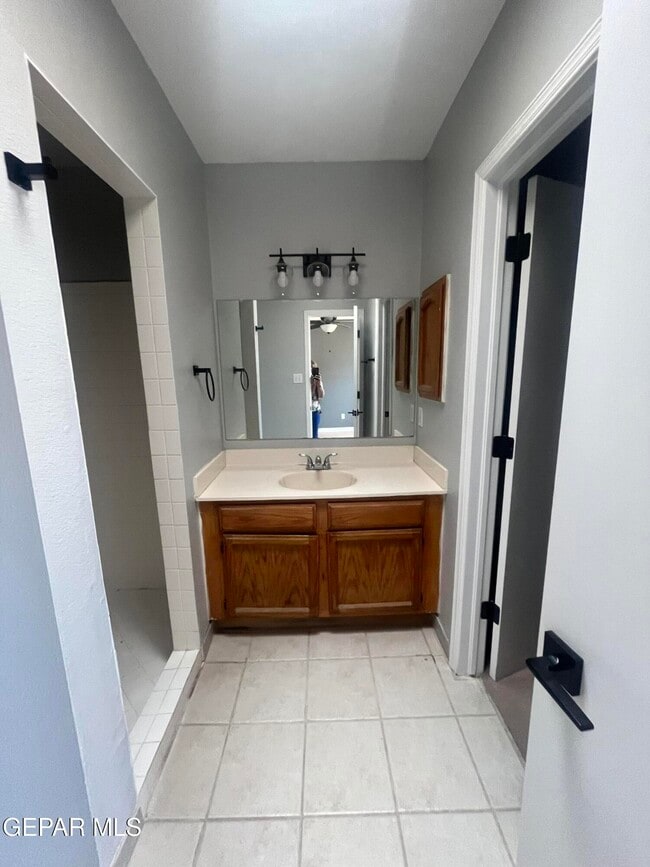 Building Photo - 1713 Dana Michelle St