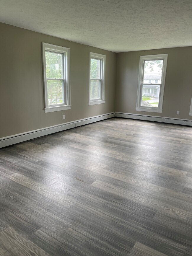 Building Photo - 24 Brooks Rd