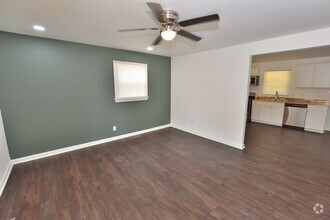 Building Photo - 812 Lincoln Dr