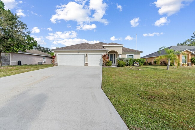 Building Photo - 531 Topeka Rd SW