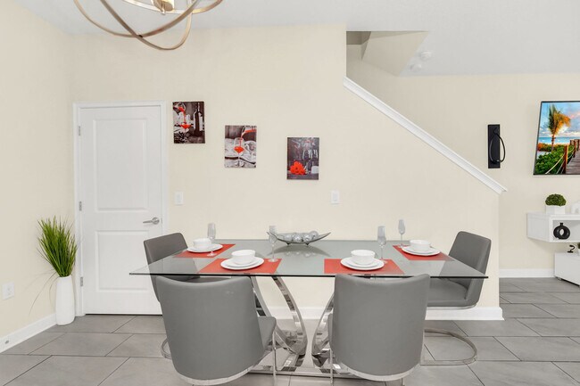 Building Photo - 8992 Stinger Dr